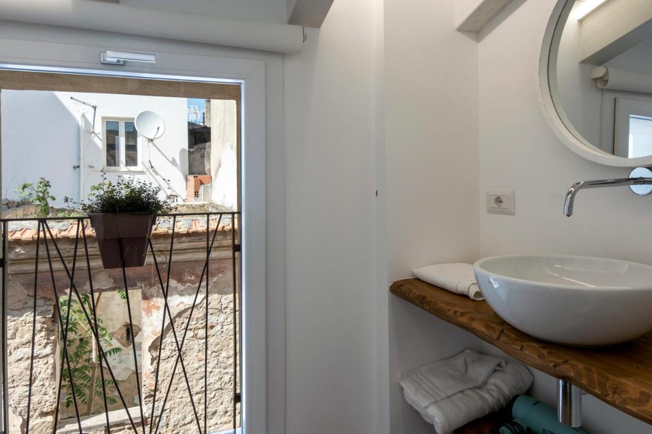 In Centro Da Viola - Eco Design Rooms Olbia Dış mekan fotoğraf