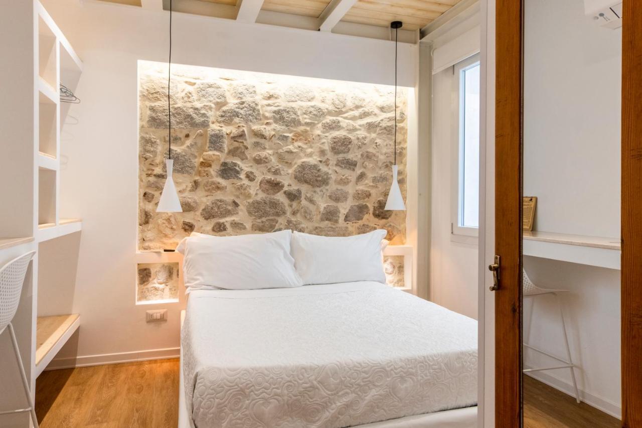 In Centro Da Viola - Eco Design Rooms Olbia Dış mekan fotoğraf