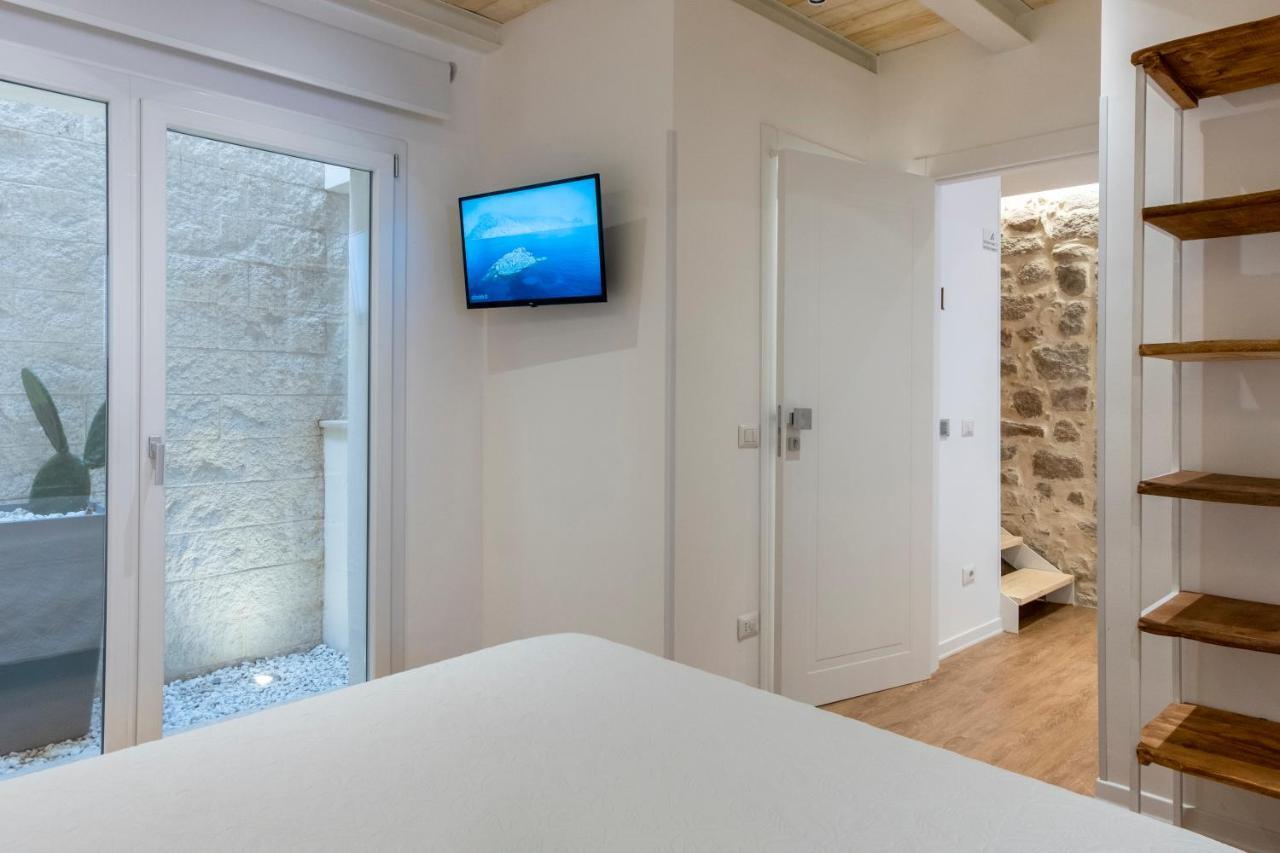 In Centro Da Viola - Eco Design Rooms Olbia Dış mekan fotoğraf